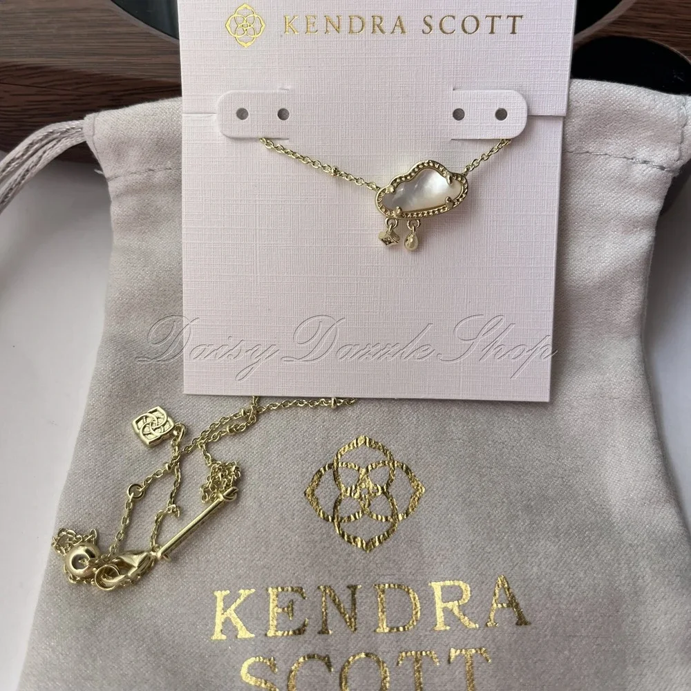 ✨New Kendra Scott Celeste Cloud Gold Plated Short Pendant Necklace 🌧️